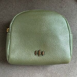 PLG WONDER Pouch Metallic Green Pebbled Leather Beetle Zip Makeup Bag Travel